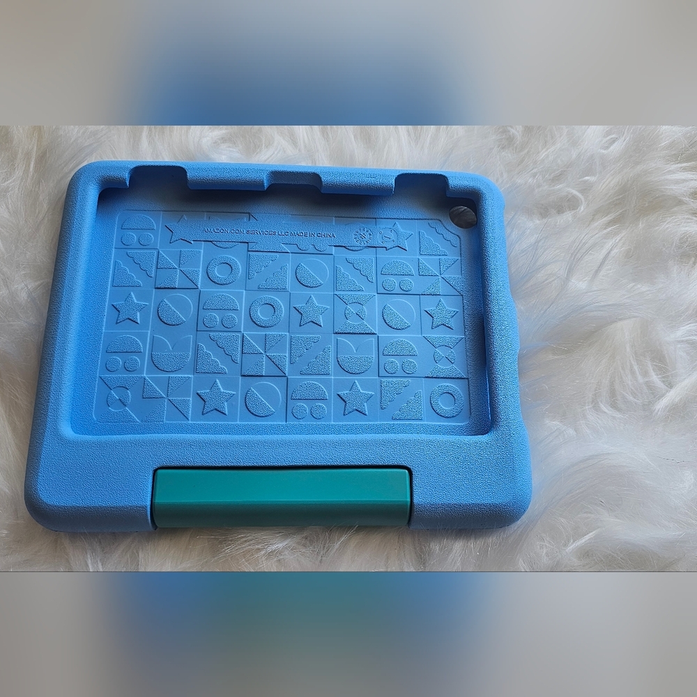 Amazon Kid-Friendly Case for Fire HD 8 Tablet - 2022 Release, Blue